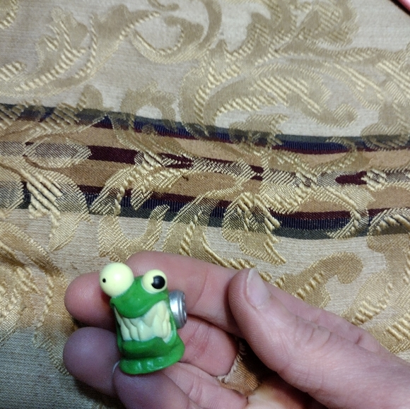 Little Ugglys Pet Shop Figures - Picture 8 of 9